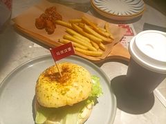 -必胜客(骡马市店)