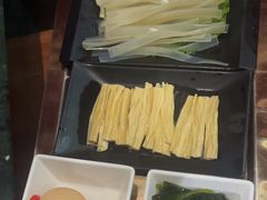 -七欣天香辣蟹火锅(上海银亿滨江店)