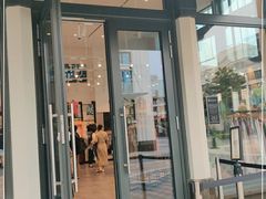 -lululemon(比斯特购物村店)