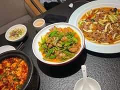 -万重锦·人文川菜馆(骡马市店)