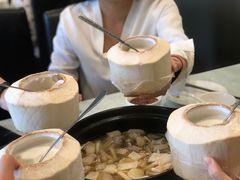 -烹然四季椰子鸡火锅(团结湖总店)