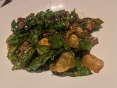 天柱山辣椒炒黑毛猪肉-山里亲戚(淞虹路店)