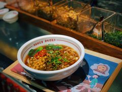 -呷佬·长沙手工米粉(金沙江路店)