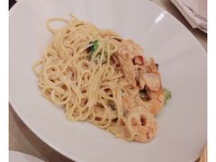 大虾、烟熏三文鱼、西兰花意面-Casa Nova