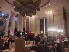 -天津京基皇冠假日酒店