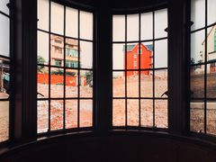 -Nathalie Djurberg与Hans Berg“牛皮纸包裹的月亮”-Prada荣宅当季展览