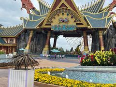 -七彩云南欢乐世界