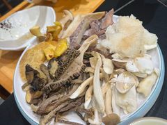 -野菌皇海景野生菌火锅(滨海大道店)