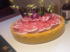 -老牌坊云南鱼豆花火锅(哈西万达店)