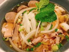 -港丽餐厅(高德置地店)