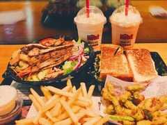 -The Habit Burger Grill 哈比特汉堡(复兴soho店)