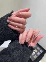 -梵莎美甲美睫