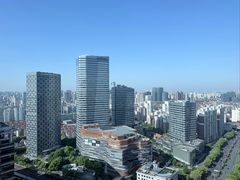 -上海龙之梦万丽酒店