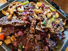 -炉小二铜锅牛蛙•川湘菜(三里屯店)