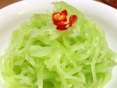 -诚铭记·虾仁汤包·成都小吃(融创店)