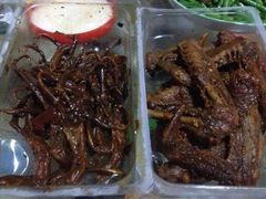 -周黑鸭(武汉天河国际机场五店)