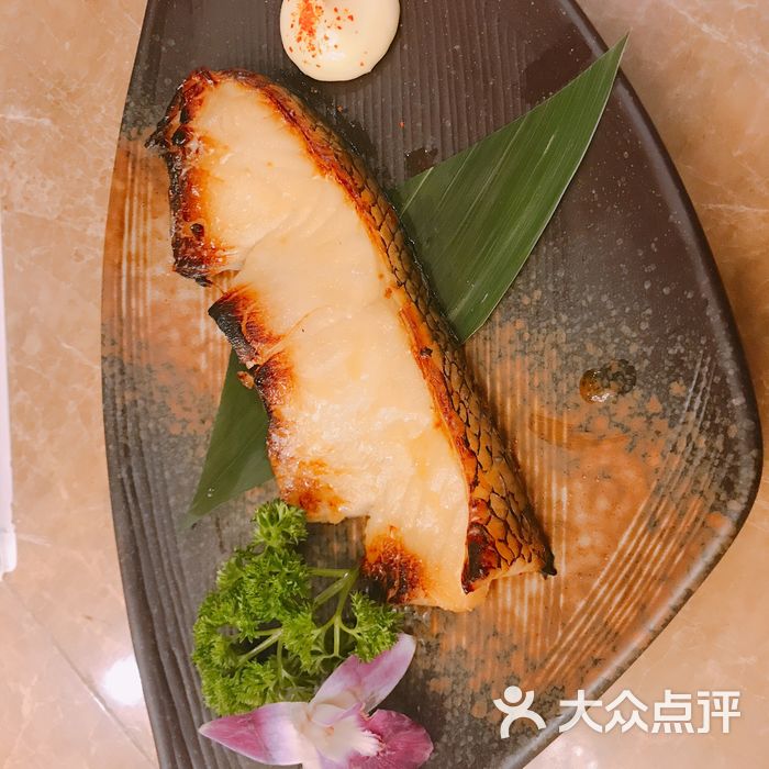 花一輪日本料理鹽烤青花魚圖片-北京日本料理-大眾點評網