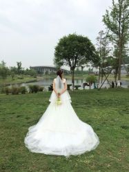 输入图片名称由于昨天拍摄的有点晚所以今天才来点评，这是一次愉快的拍摄，拍摄的效果也不错。感谢106摄影的三位伙伴摄影师阿烁、灯光师小雷、化妆师小婷子辛勤的付出，他们很专业、负责，服务态度也比较好，人也-费拉摄影(天廊T66店)