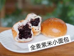 -沁屋面包店(人民东路店)