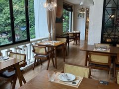 -Mark&Mars Restaurant