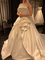 点击看大图 -GRACE KELLY婚纱与礼服(北京店)
