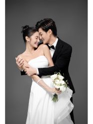 -雪中彩影婚纱摄影·微光艺术中心