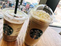 -星巴克(宁波东门银泰店)