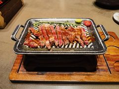 -蟹犇前•帝王蟹雪蟹(陆家嘴店)