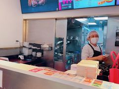 -小杨生煎(外滩NEO店)