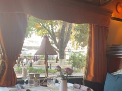 -火车头法国西餐厅