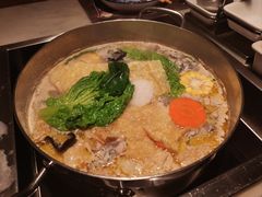 -尚尚仙·酸汤猪手·猪肚鸡火锅(华联万柳购物中心店)