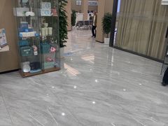 -上海大学附属上海和平眼科医院
