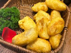 -老滇山寨•云南特色菜•地方菜•民族风情歌舞表演(金碧店)