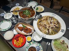 -渔语鱼新川菜Bistro(万象天地店)