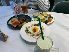 牛油果奶昔-丽莎沙拉轻食餐厅(国贸店)