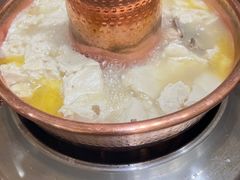 -撮一顿纳西铜火锅