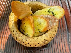 餐前面包Bread-Golden Lily河内巴黎法越料理餐厅(建国西路店)