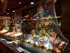 自助取餐区-盛宴标帜西餐厅龙虾.鲍鱼•牛排(重庆喜来登大酒店)