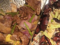 -小鱼小牛·鱼牛干锅·脆鱼火锅(世欧广场店)