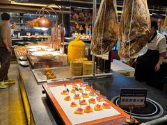 -钱小奴海鲜自助黑金店(杭州滨江龙湖店)