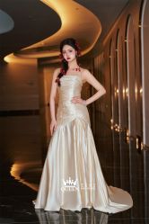 点击看大图 -艾拉·女王婚纱礼服馆