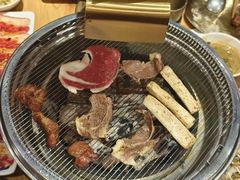 -青瓦餐厅·生鱼片·韩园烤肉(西塔店)