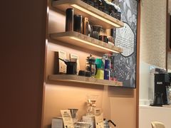 -星巴克臻选(莘庄仲盛店)