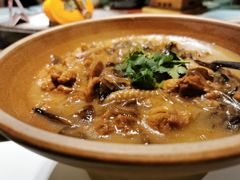 小鸡炖榛蘑-止观小馆·辽河口渔家菜(王府井店)