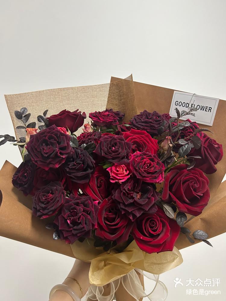 红丝绒红玫瑰小众又好看