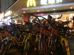 -麦当劳(杭州西湖银泰百货店)