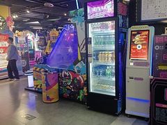 -星际传奇·蹦床海绵池·儿童乐园(大悦城店)