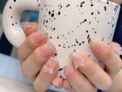 -董小姐日式美甲美睫·皮肤管理
