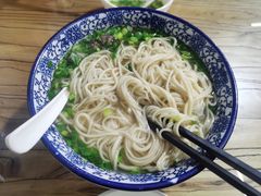 -陇上全荟兰州传统牛肉面(延吉路店)