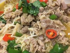 酸汤肥牛-金八仙酒店